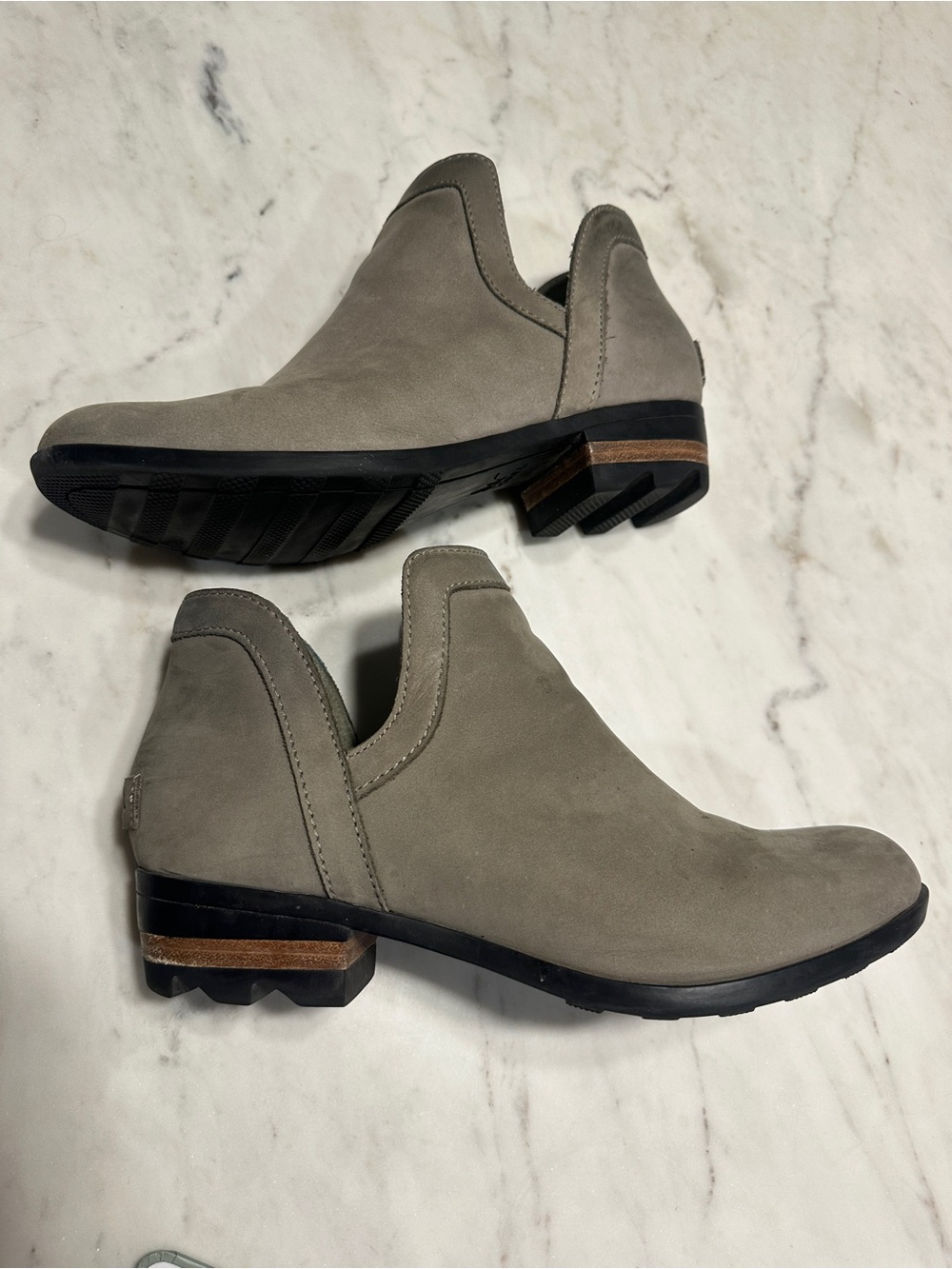 Sorel LOLLA™ CUT OUT BOOTIE size 8 - Picture 6 of 9